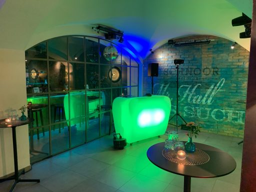 Geburtstagsfeier im Schnoor Eleven mit DJ Peter