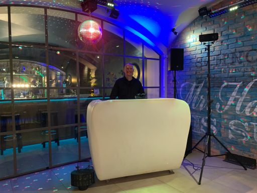 Geburtstagsfeier im Schnoor Eleven in Bremen mit DJ Peter